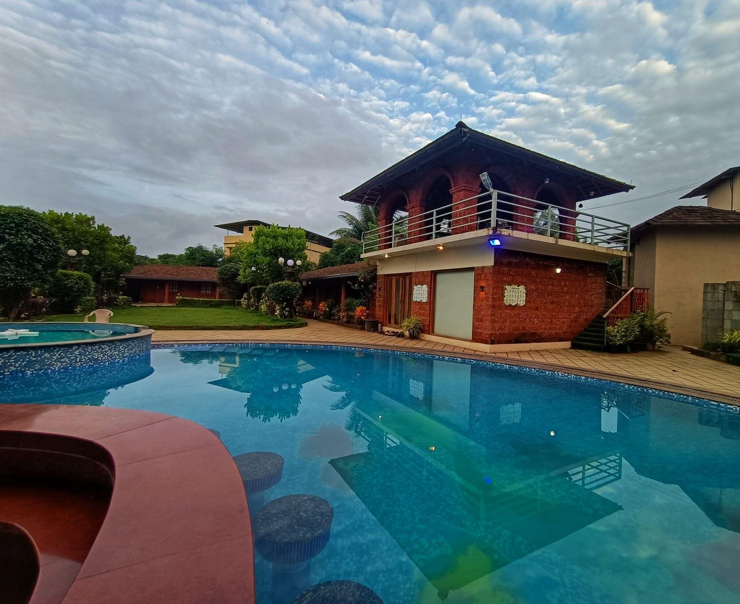 Red Stone Resort Alībāg Buitenkant foto